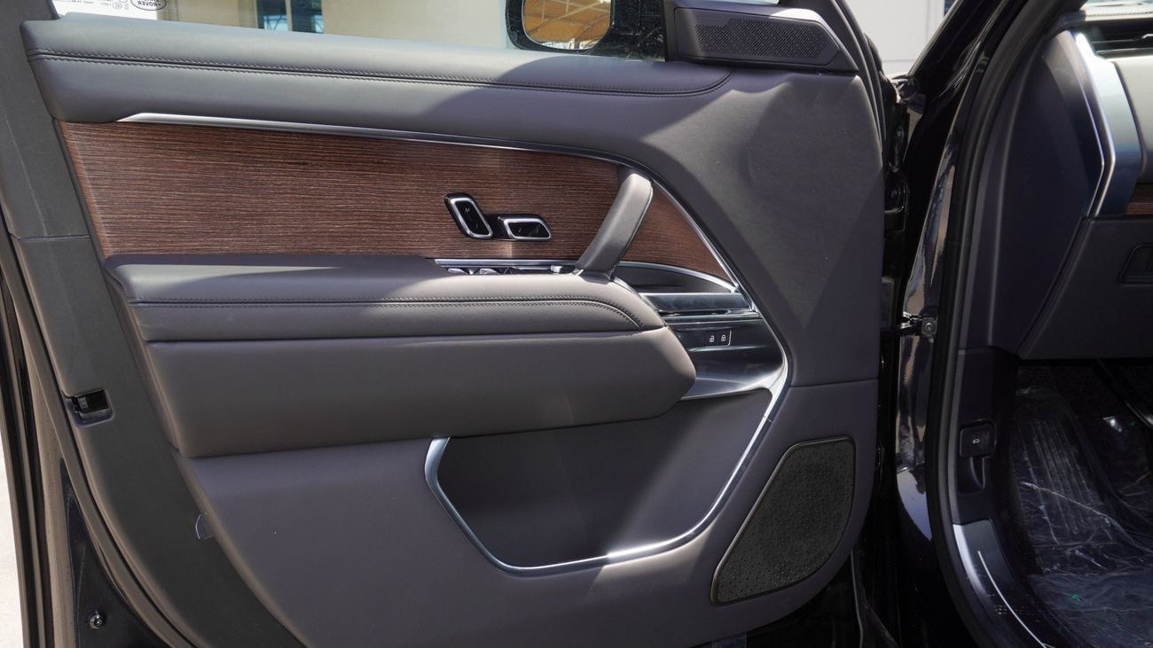 Land Rover Range Rover Range Rover P400 3.0P MHEV Autobiography LWB AWD Aut.  (For Local plus 10%)