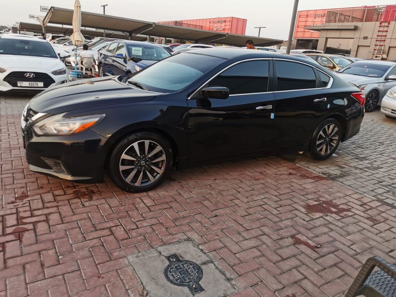 Nissan Altima SV Very good condition inside and outside