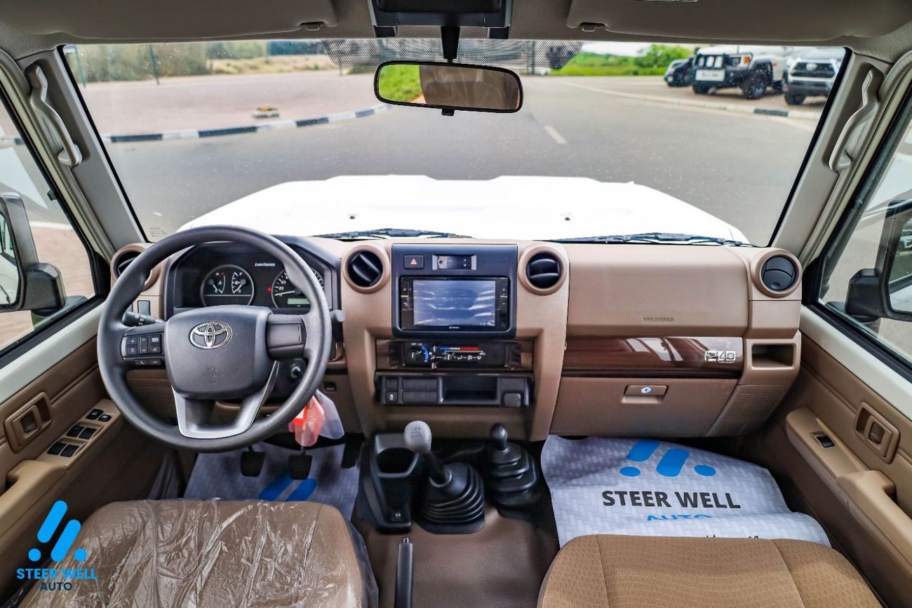 تويوتا لاند كروزر بيك آب Double-Cab LC 79 | 2.8L Turbo DSL | GCC Specs | 4WD MT | Heavy Duty Workhorse | Export Ready