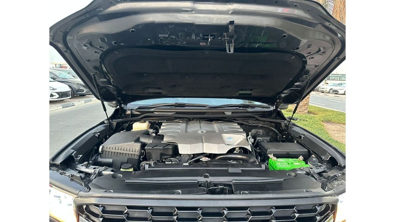 تويوتا لاند كروزر -