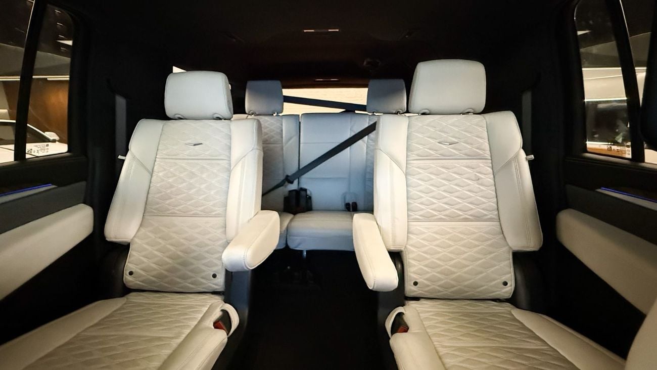 كاديلاك إسكالاد Cadillac Escalade 600 - 6 Seats - 2025 - Warranty & Service