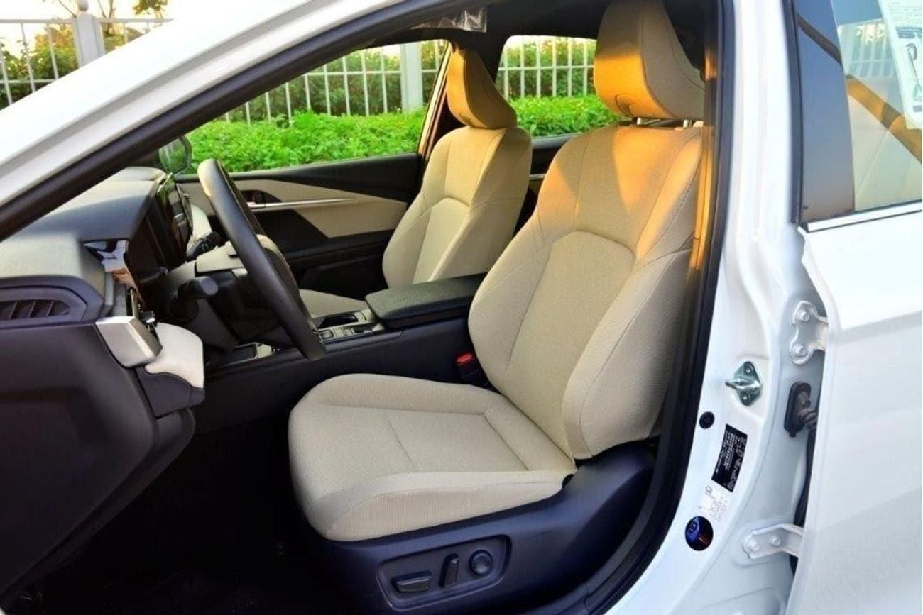 Toyota Camry 2.5L Hybrid Automatic