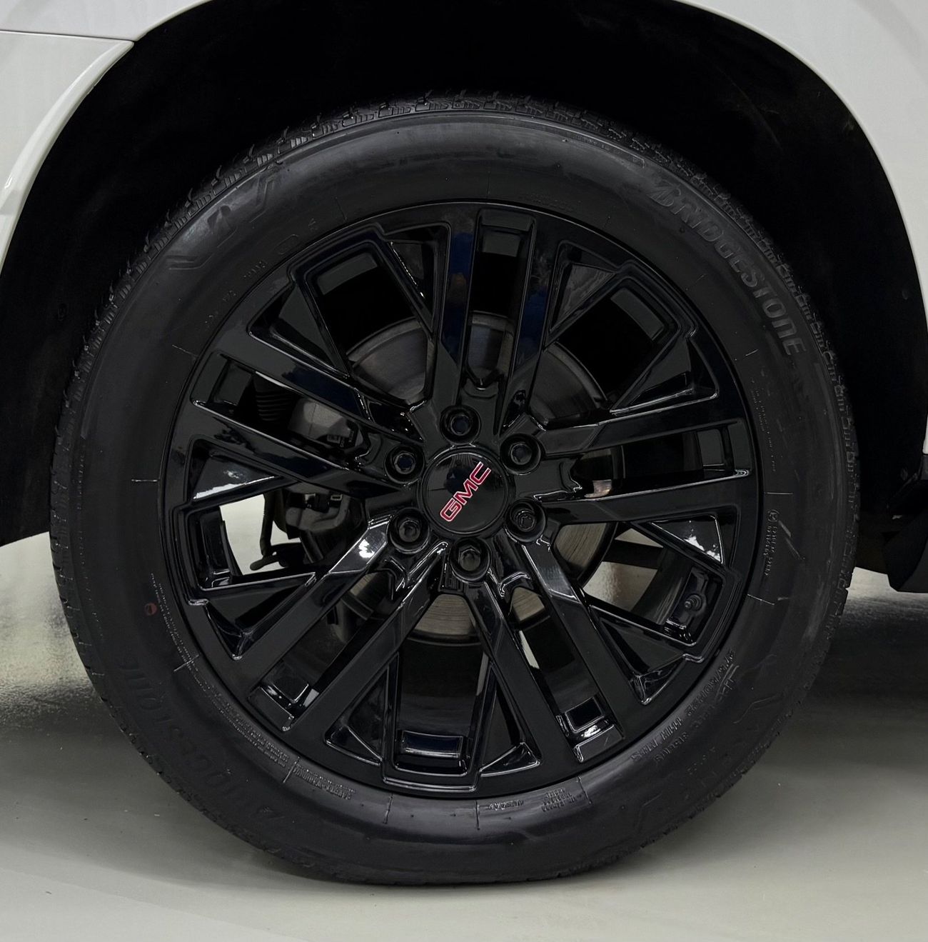 GMC Yukon XL GCC .. FSH .. 6,2L .. XL .