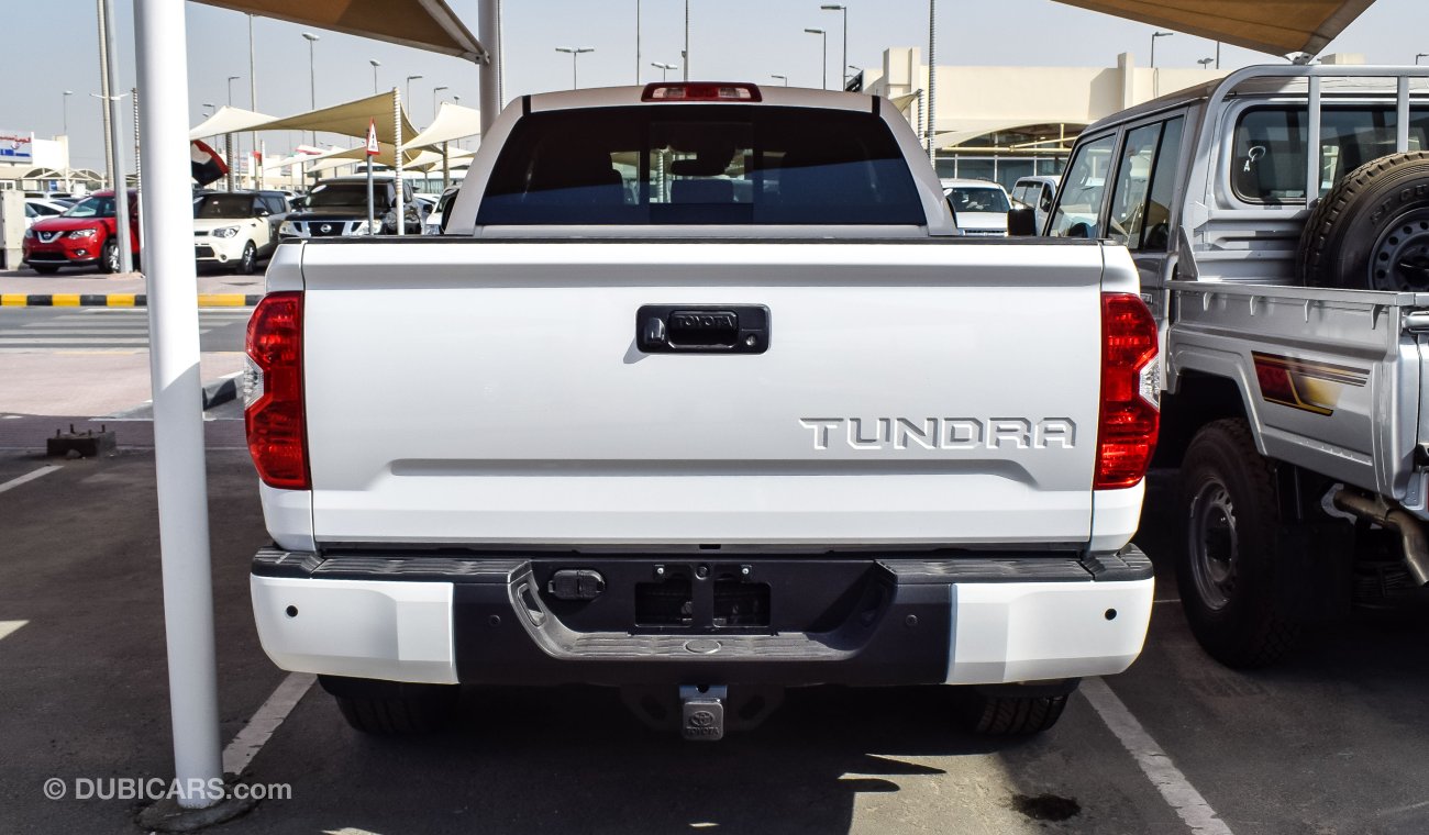 Toyota Tundra DOUBLE CABIN 5.7L PET TRD SPORT