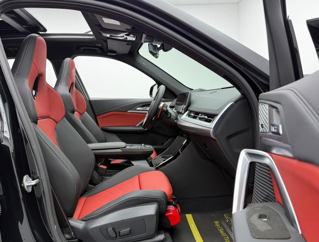 بي أم دبليو X1 2025 BMW X1 M35i, 2029 BMW Warranty + Service Pack, Full BMW Service History, Low Km, GCC