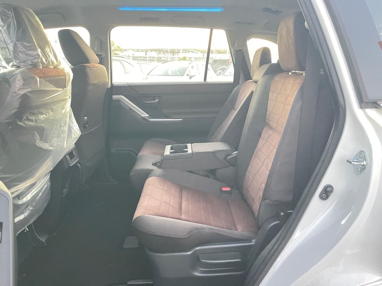 تويوتا إينوفا 2.0L HyCross 8S Hybrid