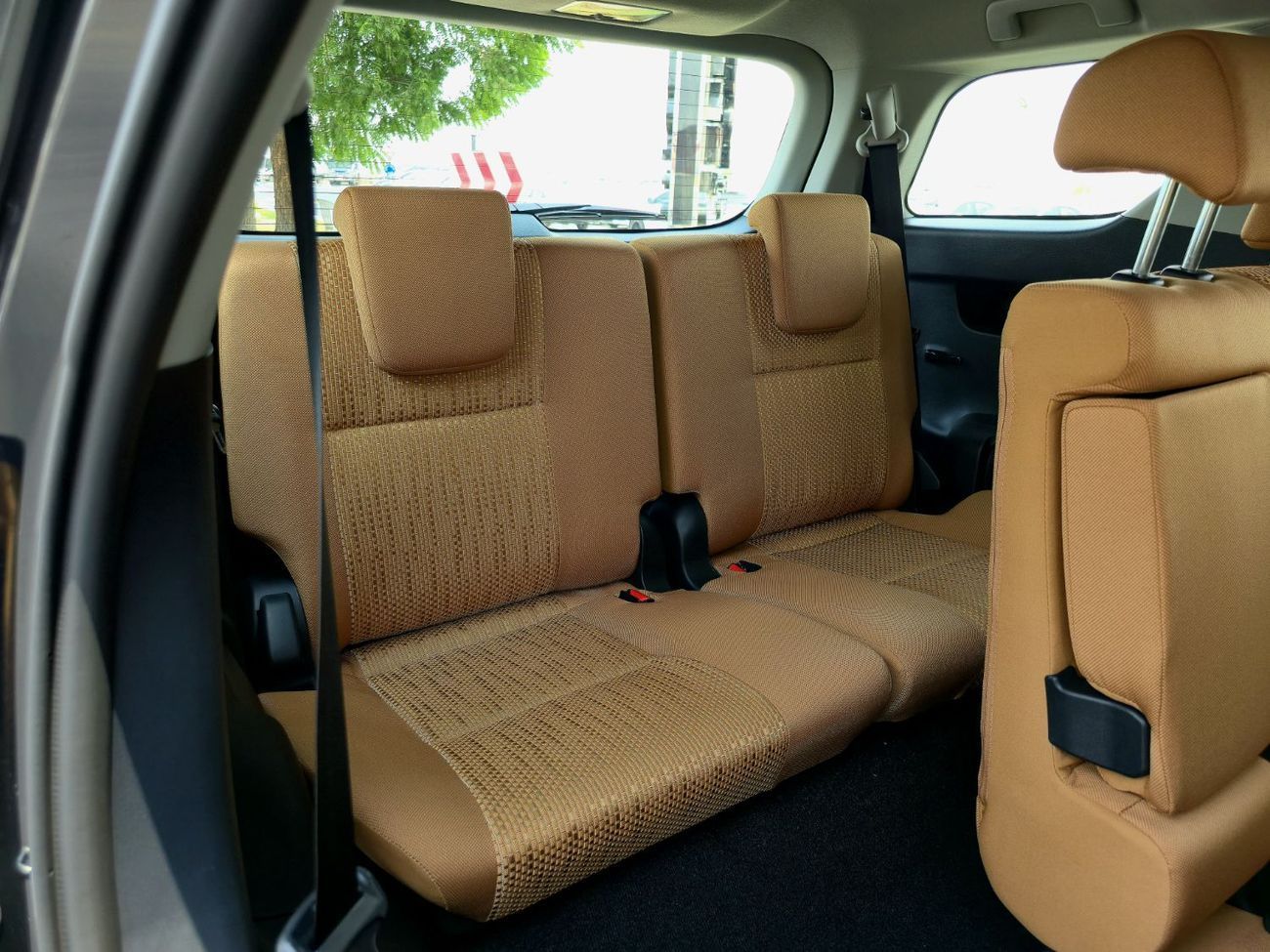 Toyota Fortuner TOYOTA FORTUNER PETROL 2.7 - MANUAL A.C - ALLOY WHEELS - 2025 MODEL - BLACK INSIDE BROWN - GCC SPE