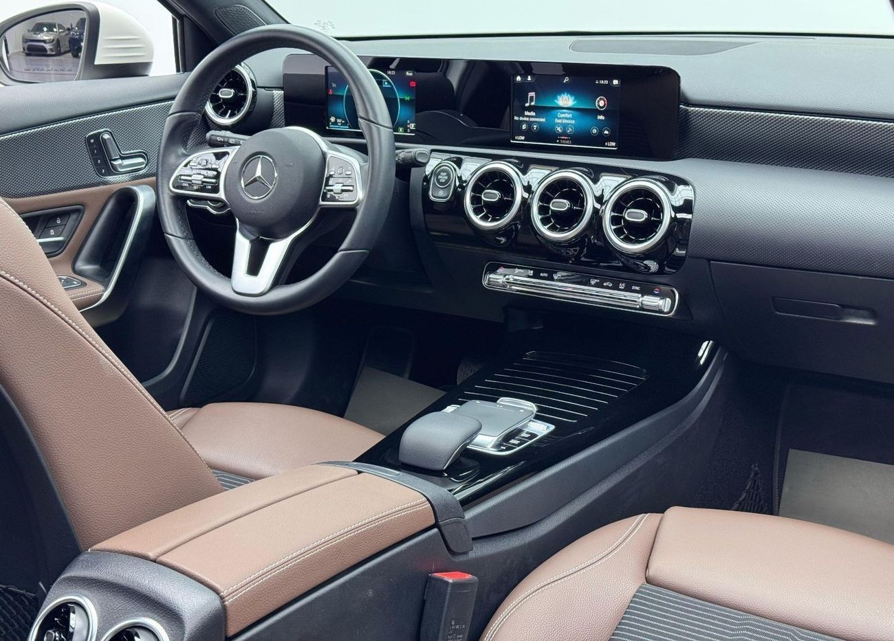 مرسيدس بنز A 200 Hatchback Std 1.3L 2020 Mercedes Benz A200, 2027 Mercedes Warranty, Full Mercedes Service History, V