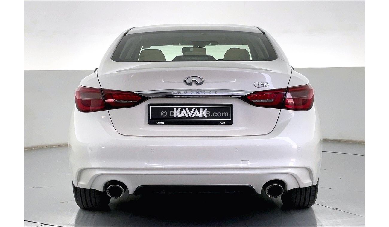 Infiniti Q50 Premium / Luxe