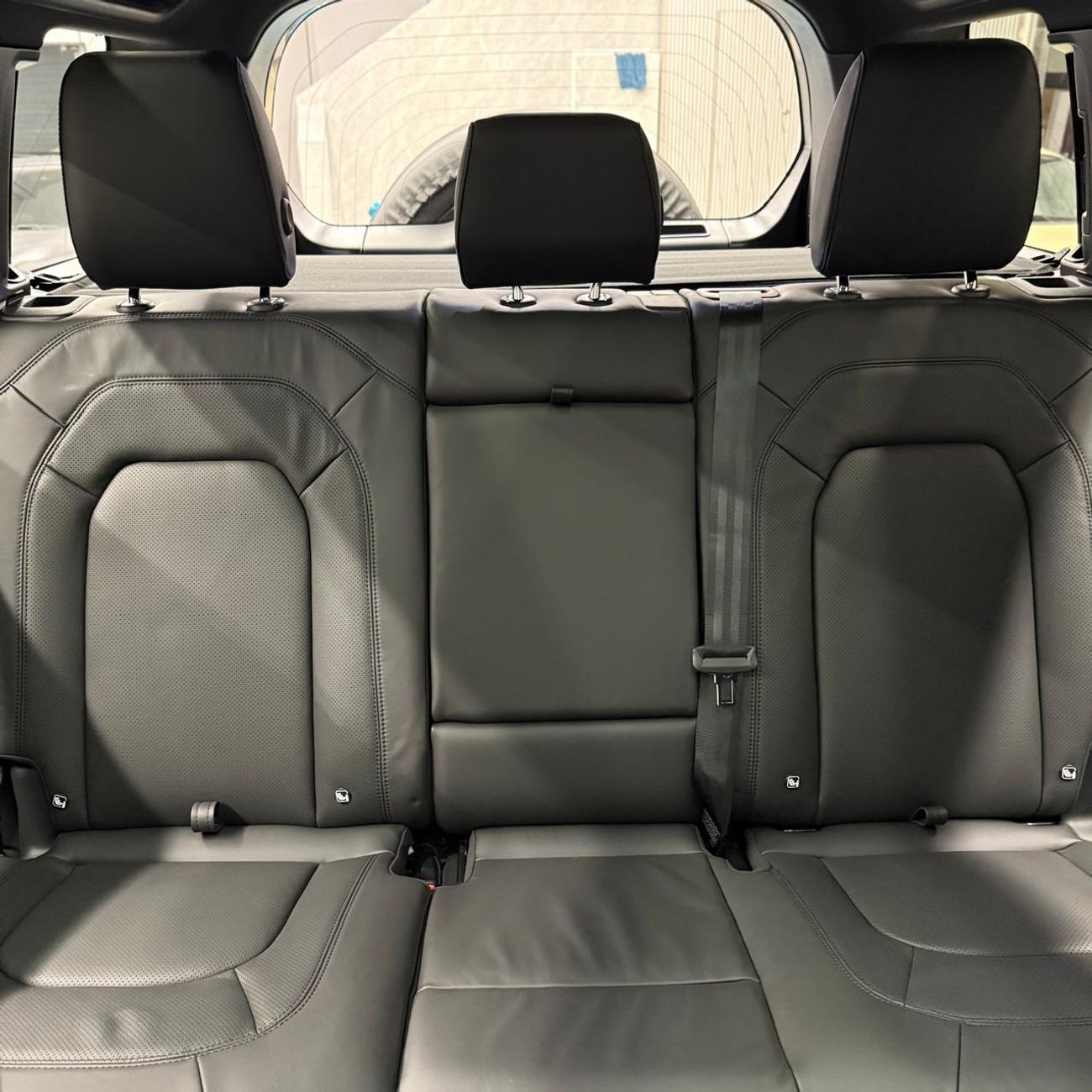 Land Rover Defender 110 P400 X-Dynamic HSE | Brand New | New Color | Al Tayer Warranty & Service Contract