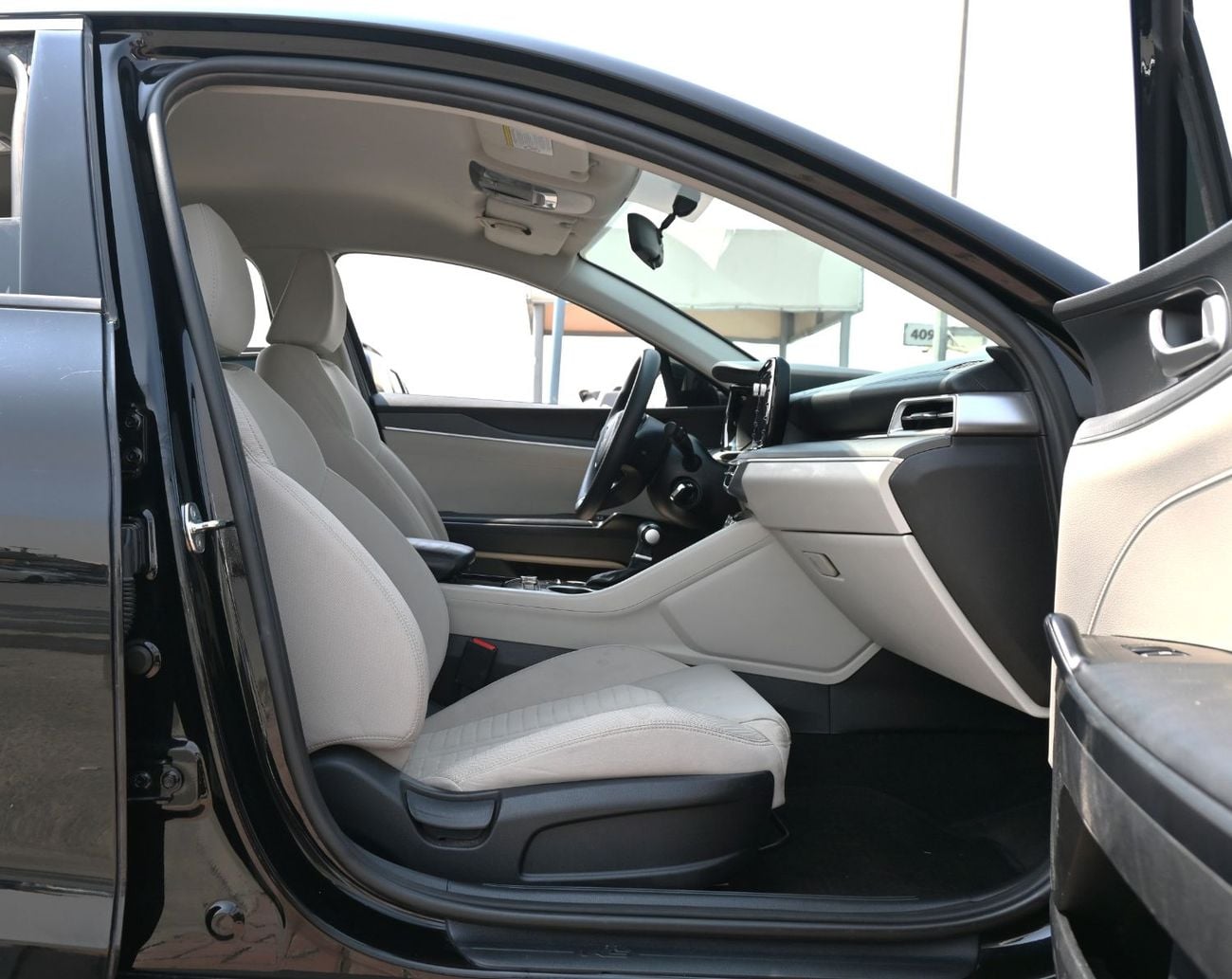 Kia K5 LX