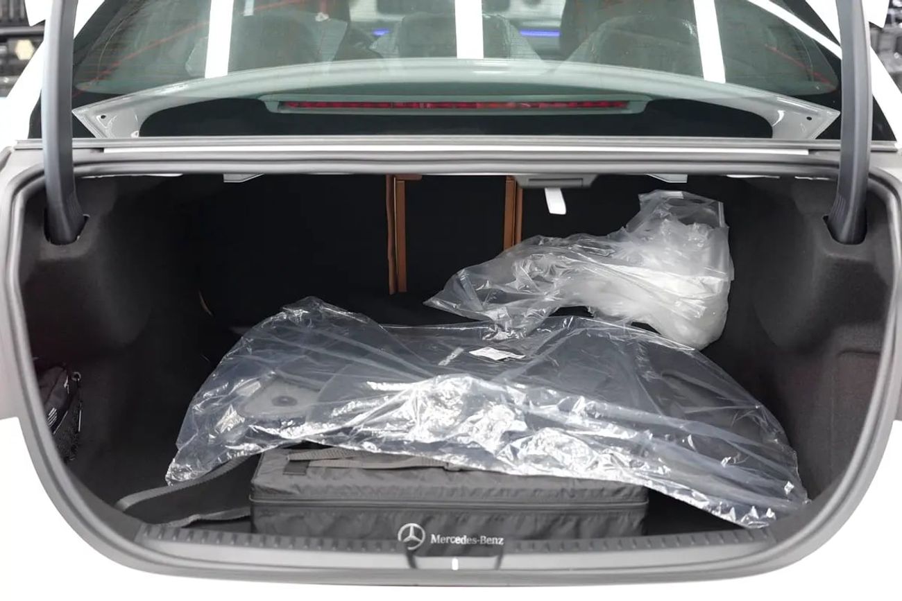 Mercedes-Benz E300 E 300 | GCC 0km | Agency Warranty | AMG Package