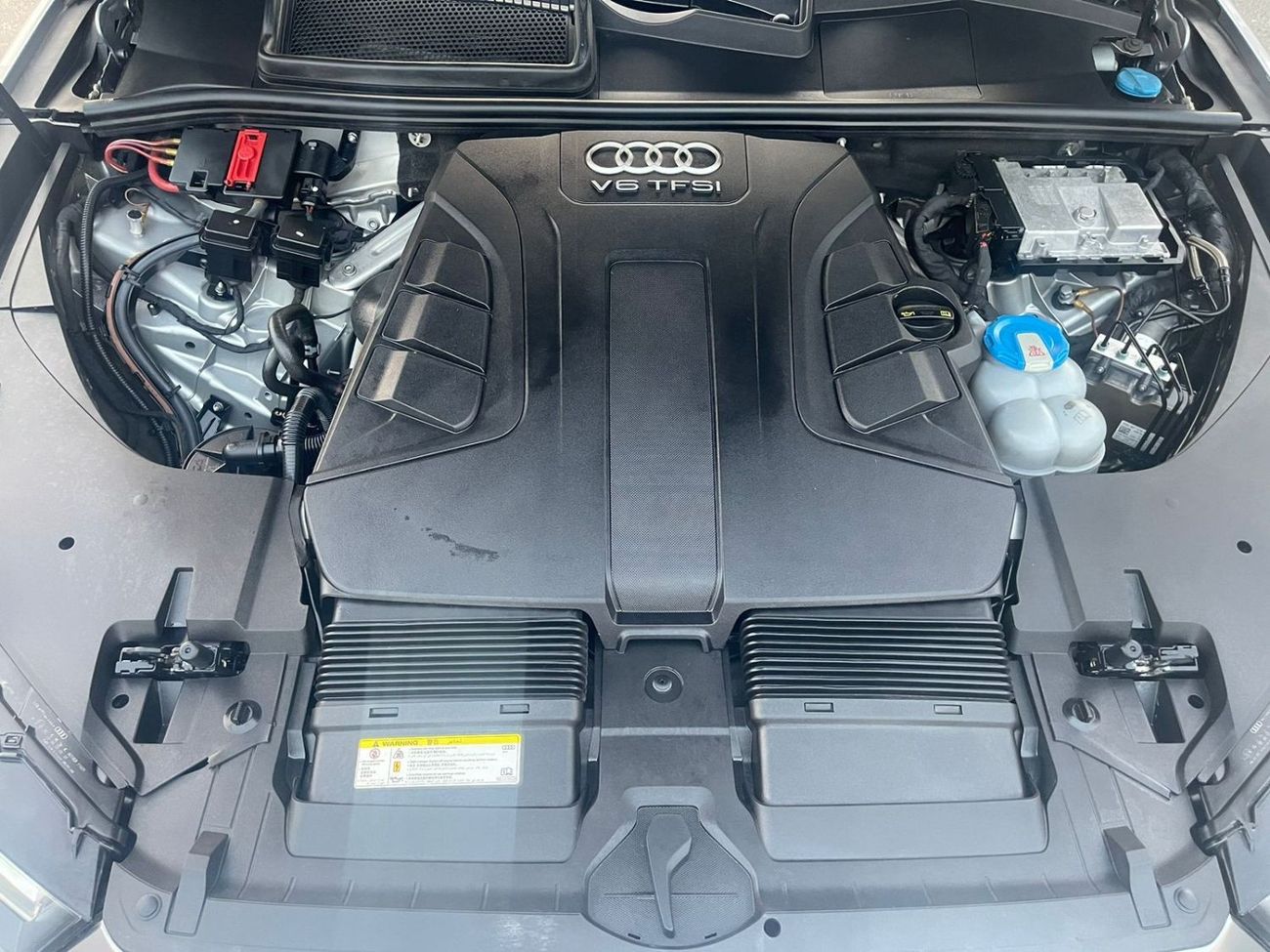 Audi Q7 45 TFSI quattro S-Line Audi Q7 TFSI QUATTRO 45 SLINE