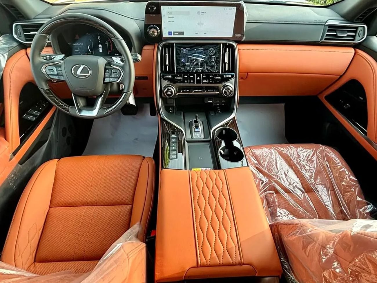 Lexus LX700h VIP GCC Specs | Brand Luxury Hybrid without park
