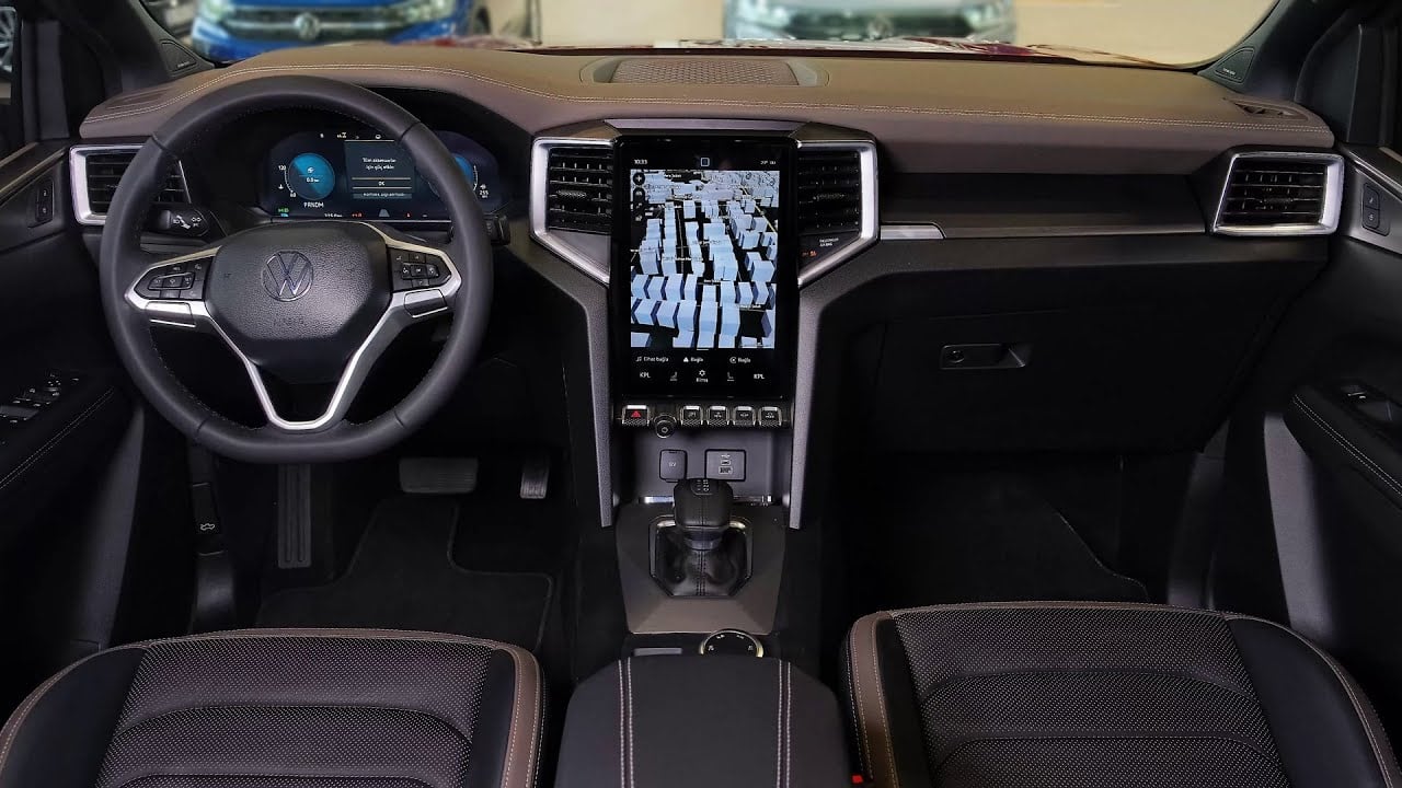 Volkswagen Amarok interior - Cockpit