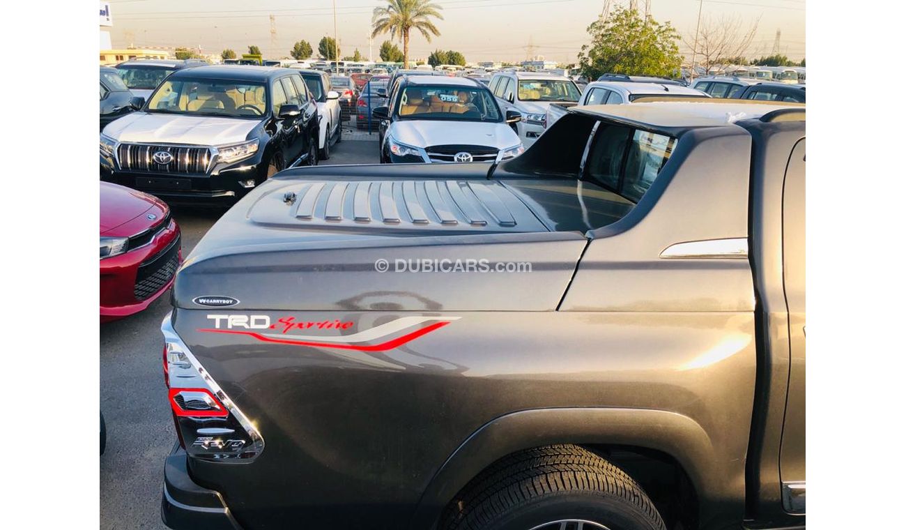 Toyota Hilux REVO, 2.8L DIESEL, CARRY BOY, DVD, REAR CAMERA, LEATHER SEAT, PUSH START, POWER SEATS, FULL OPTION