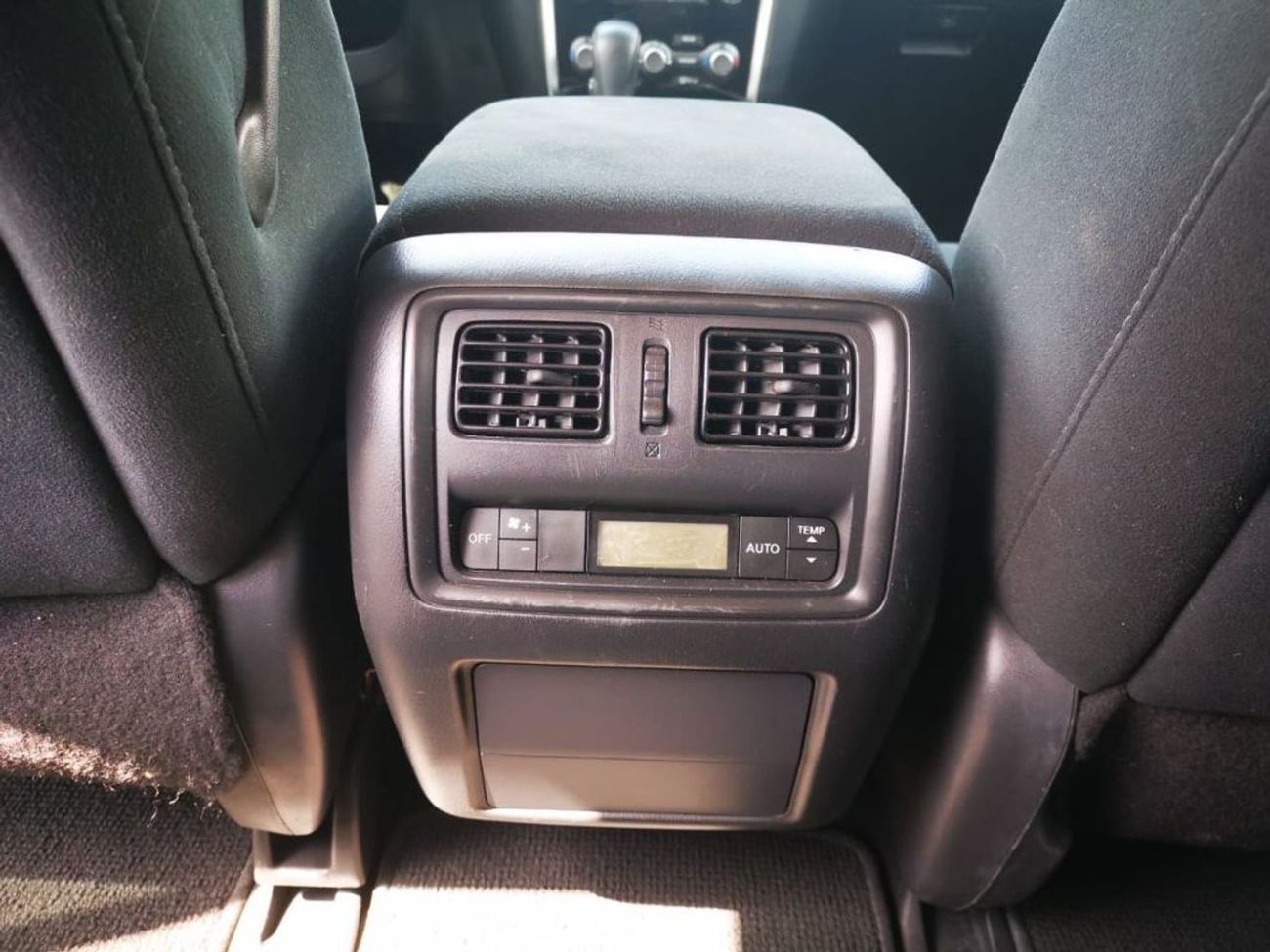 نيسان باثفايندر 2015 Nissan Pathfinder 3.5L V6 | Ready to Drive | Best price in the Market