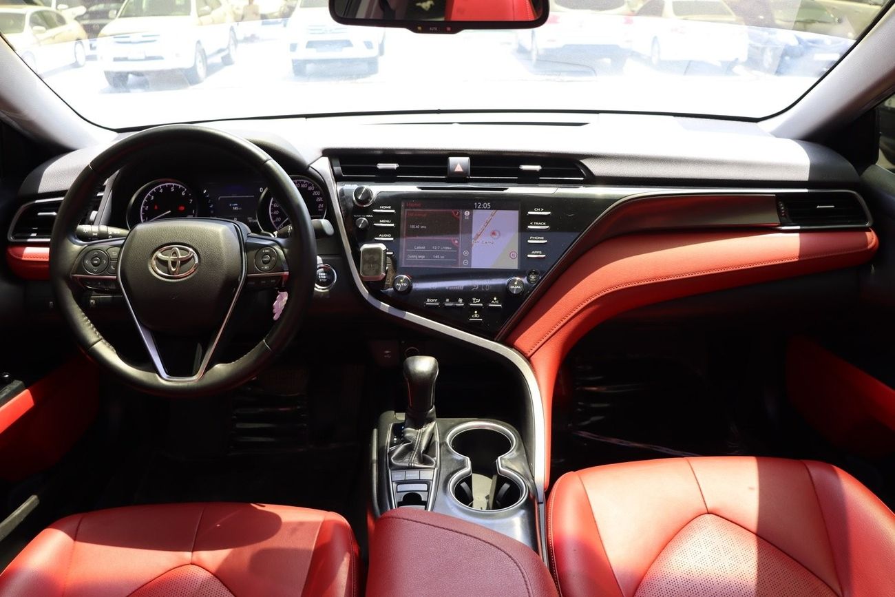 Toyota Camry 40TH Anniversary 3.5L Toyota Camry Grande Sport / 2019 / GCC / Free Accident / First Owner