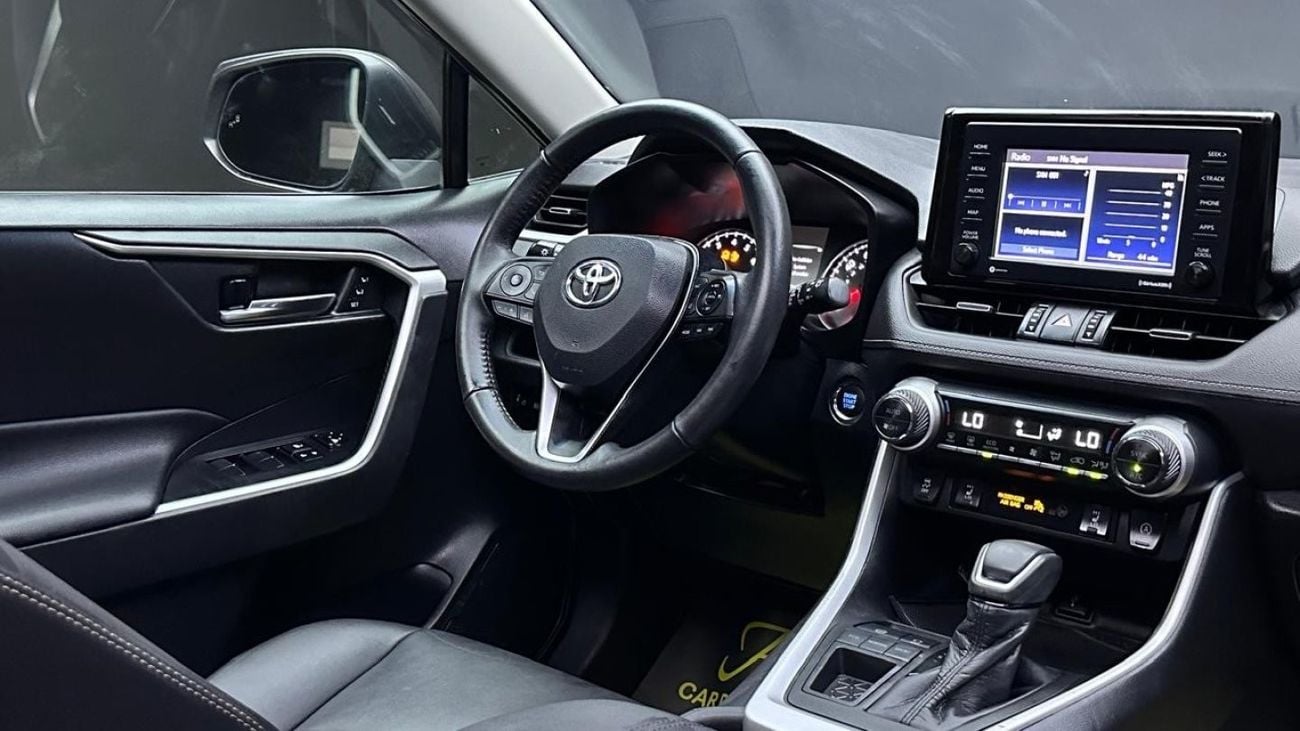 Toyota RAV4 XLE Full option