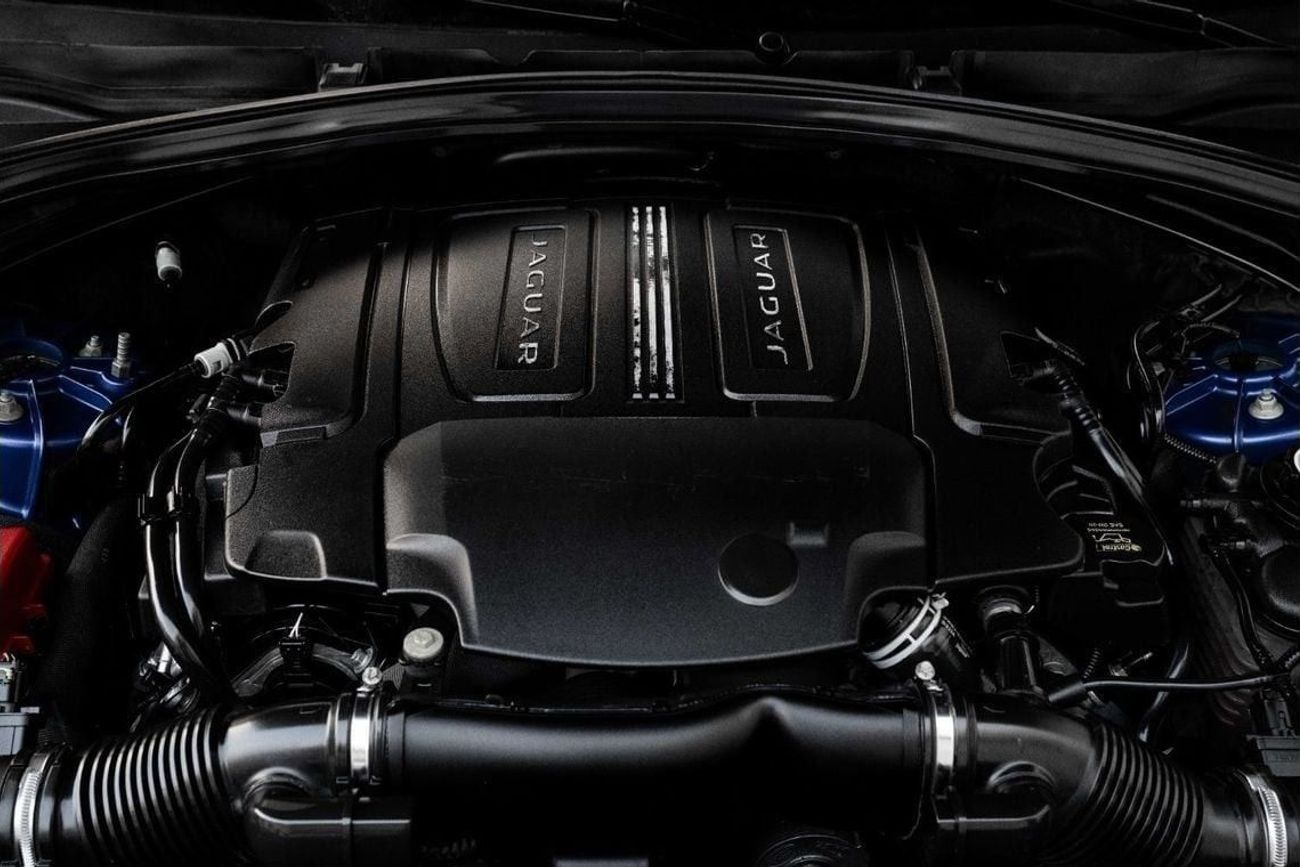 جاكوار F بيس S AWD  | 2,850 P.M (4 Years)⁣ | 0% Downpayment | Immaculate Condition!