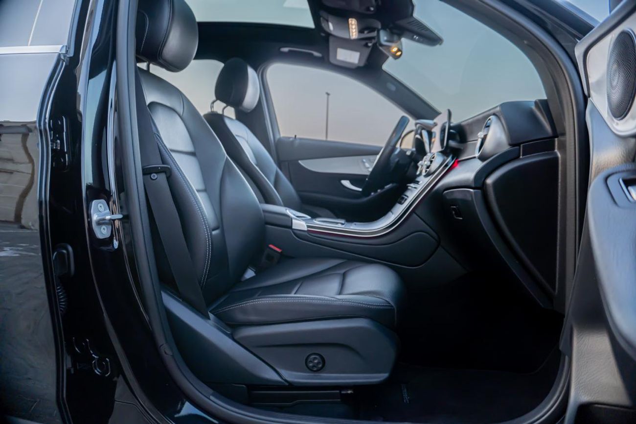 مرسيدس بنز GLC 300 Std 2.0L