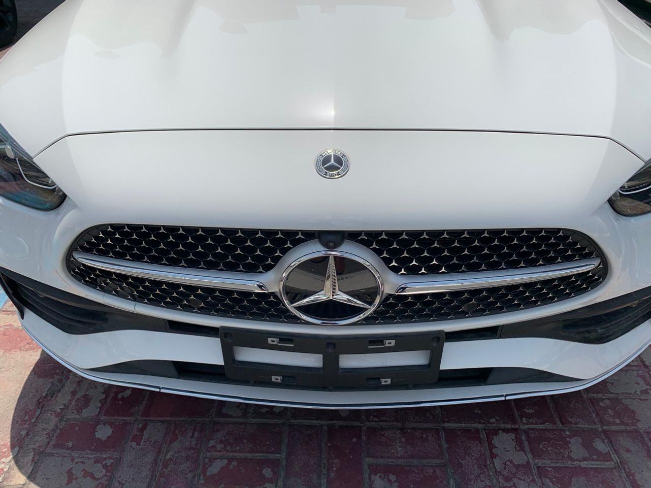 مرسيدس بنز 200 2025 MERCEDES -BEN C200L 1.5L V4 FULL OPTION