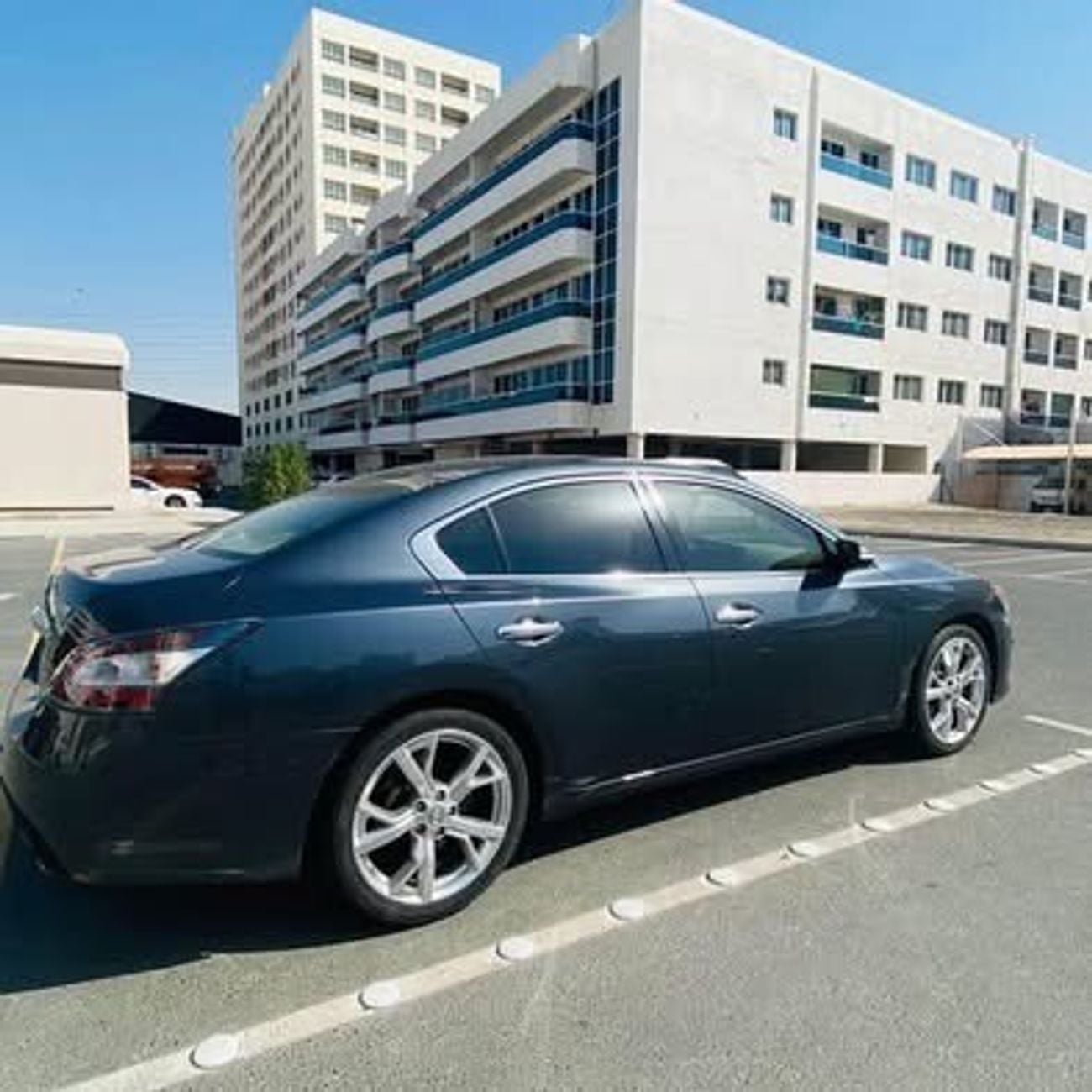 نيسان ماكسيما