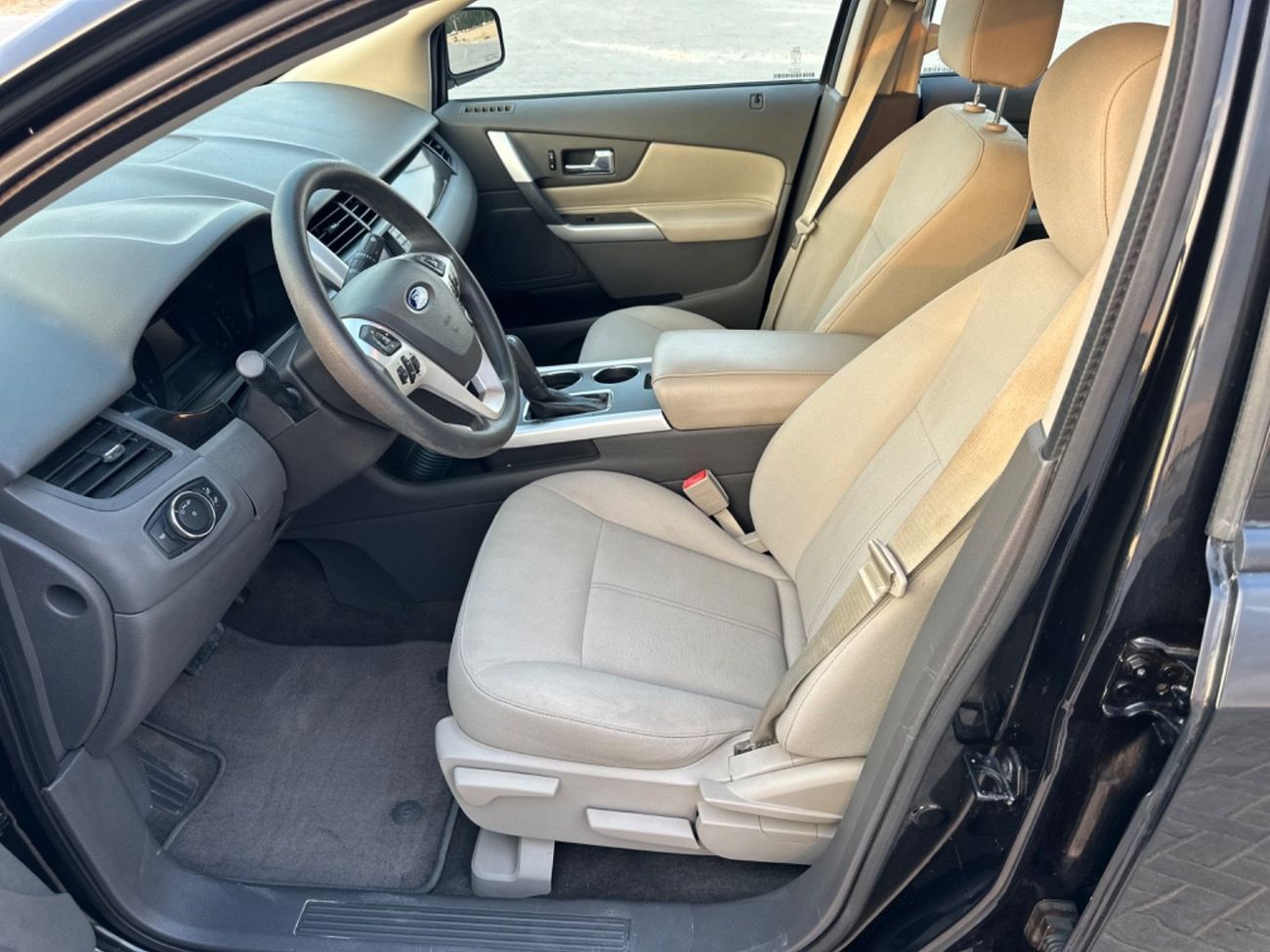 فورد إدج موديل 2014 خليجي حاله ممتازه من الداخل و الخارج