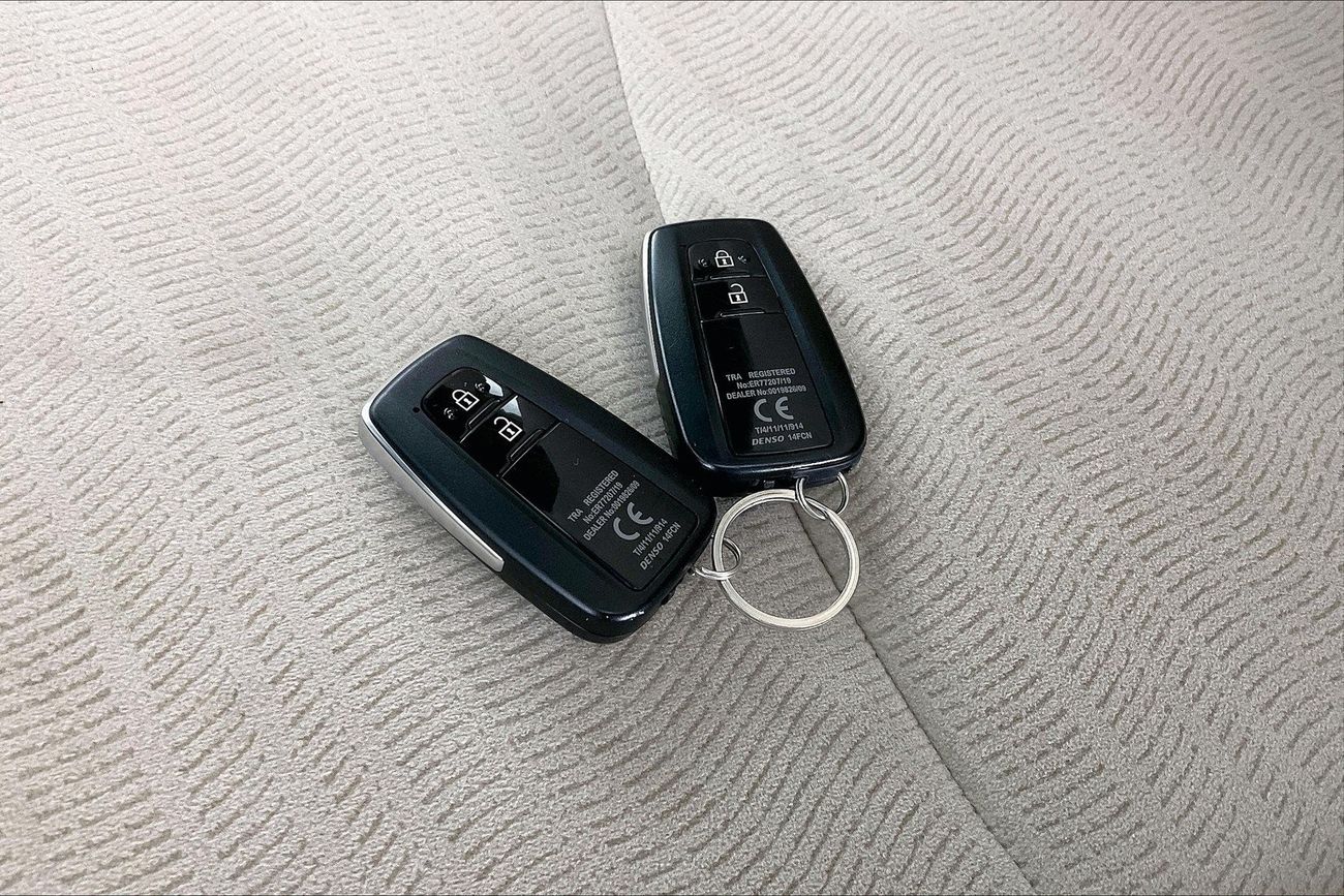 تويوتا برادو GXR | سنة ضمان مجانية | 0 دفعة أولى | سياسة الإعادة بعد 7 أيام