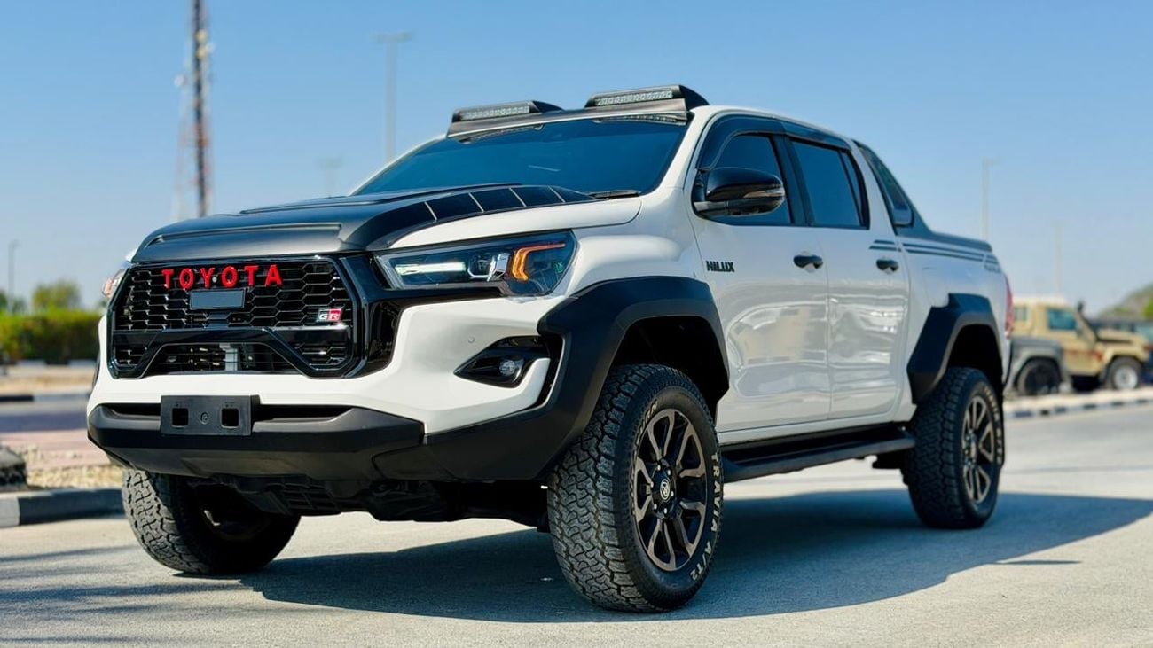 Toyota Hilux GR KITT install