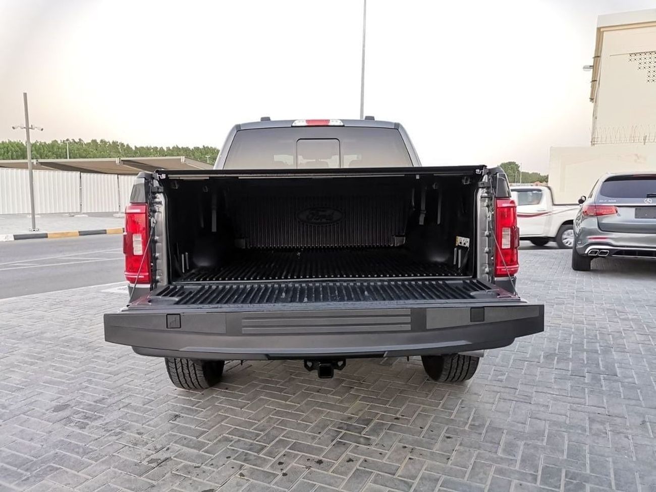 فورد F 150 Ford F-150 XLT Sport - 2023 - Grey