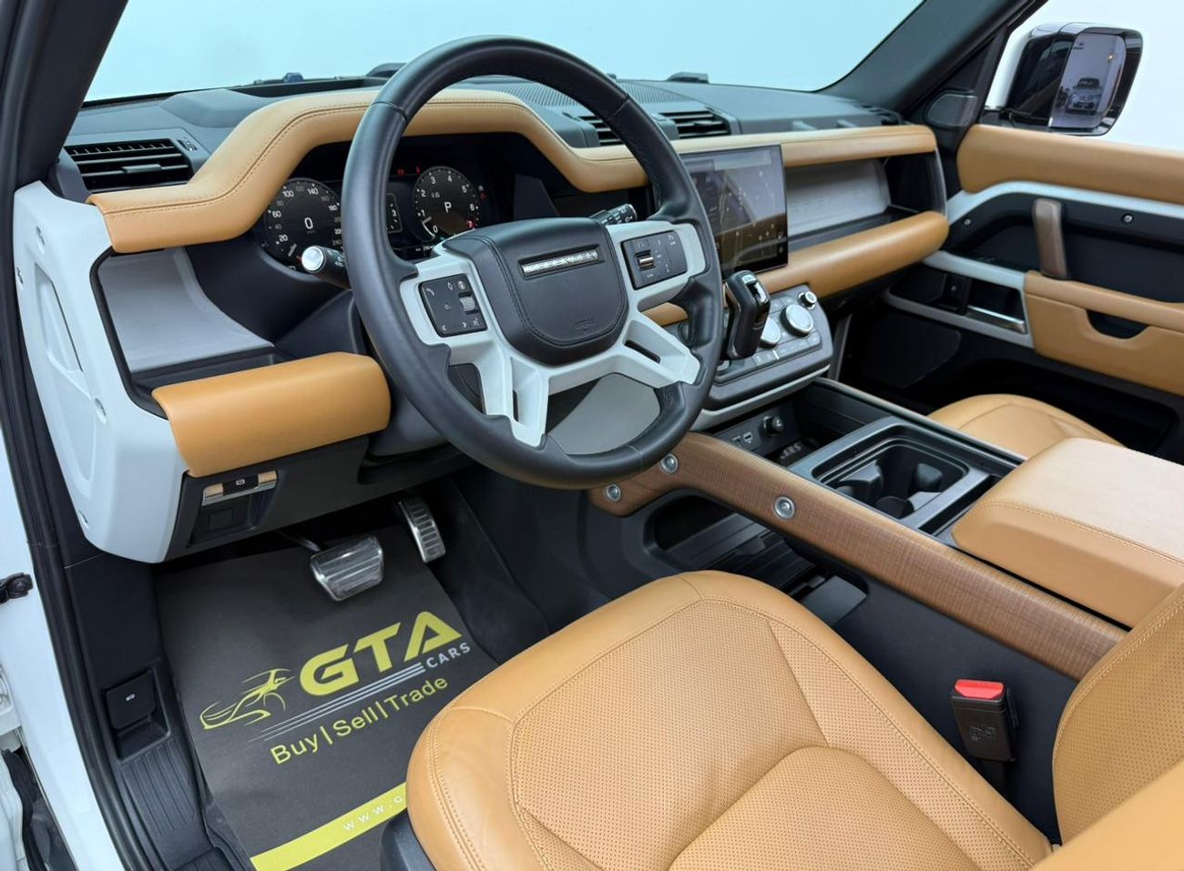 Land Rover Defender P400 110 HSE 3.0L (5 Seater) 2024 Land Rover Defender 110 HSE, 2029 LR Warranty, Full LR Service His