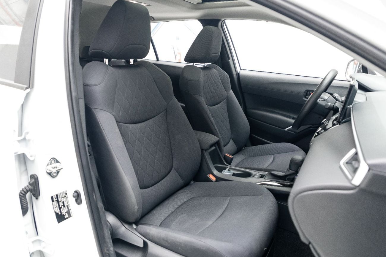 تويوتا كورولا كروس Elite 2.0L - Hybrid - White Inside Black | Export Only