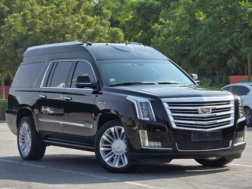 كاديلاك إسكالاد PLATINUM 6.2L CADILLAC ESCALADE 2018 GCC // LOW MILEAGE // VIP SEATS // TV // PERFECT CONDITION
