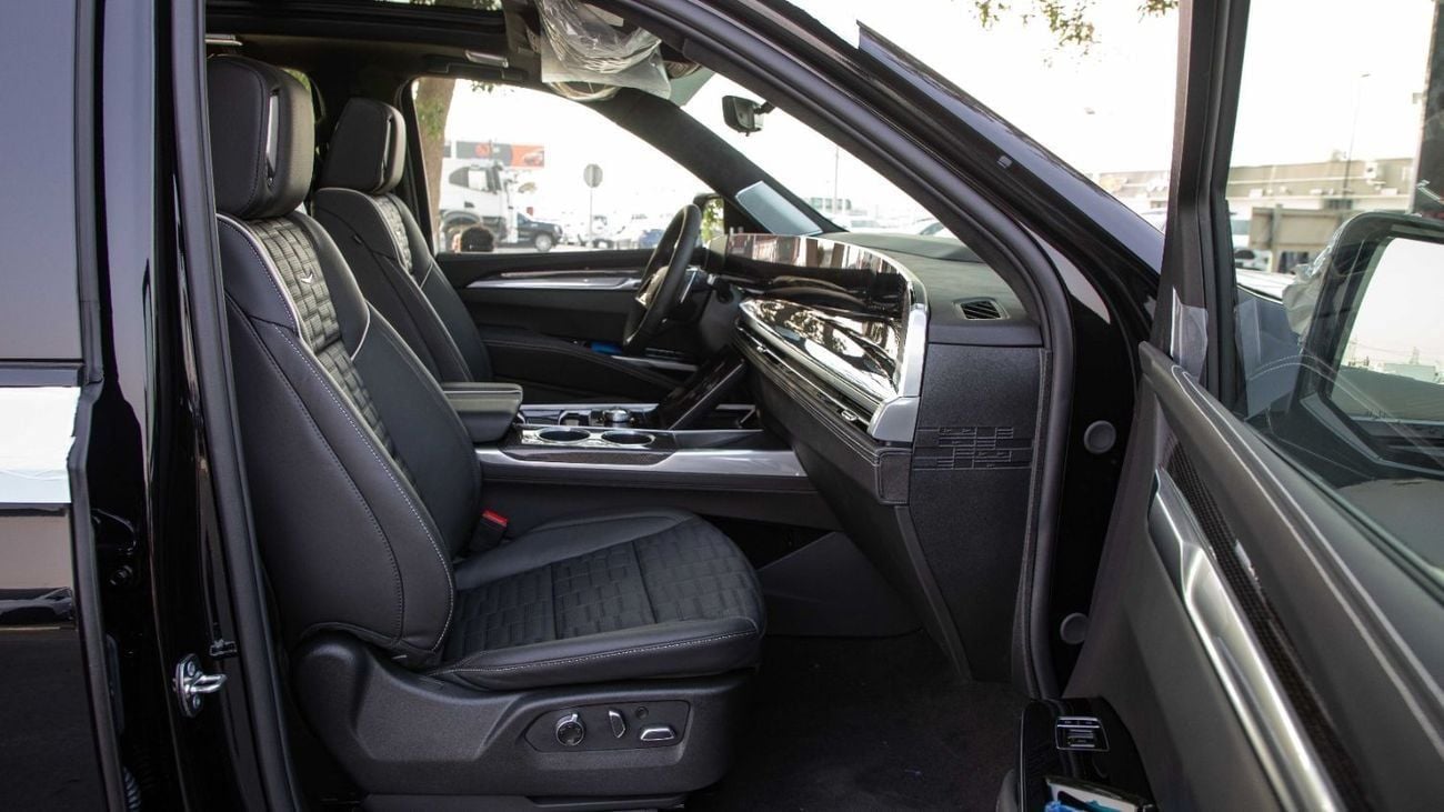 Cadillac Escalade V-Series 6.2L SUPERCHARGED V8 | 2025 | For Export Only