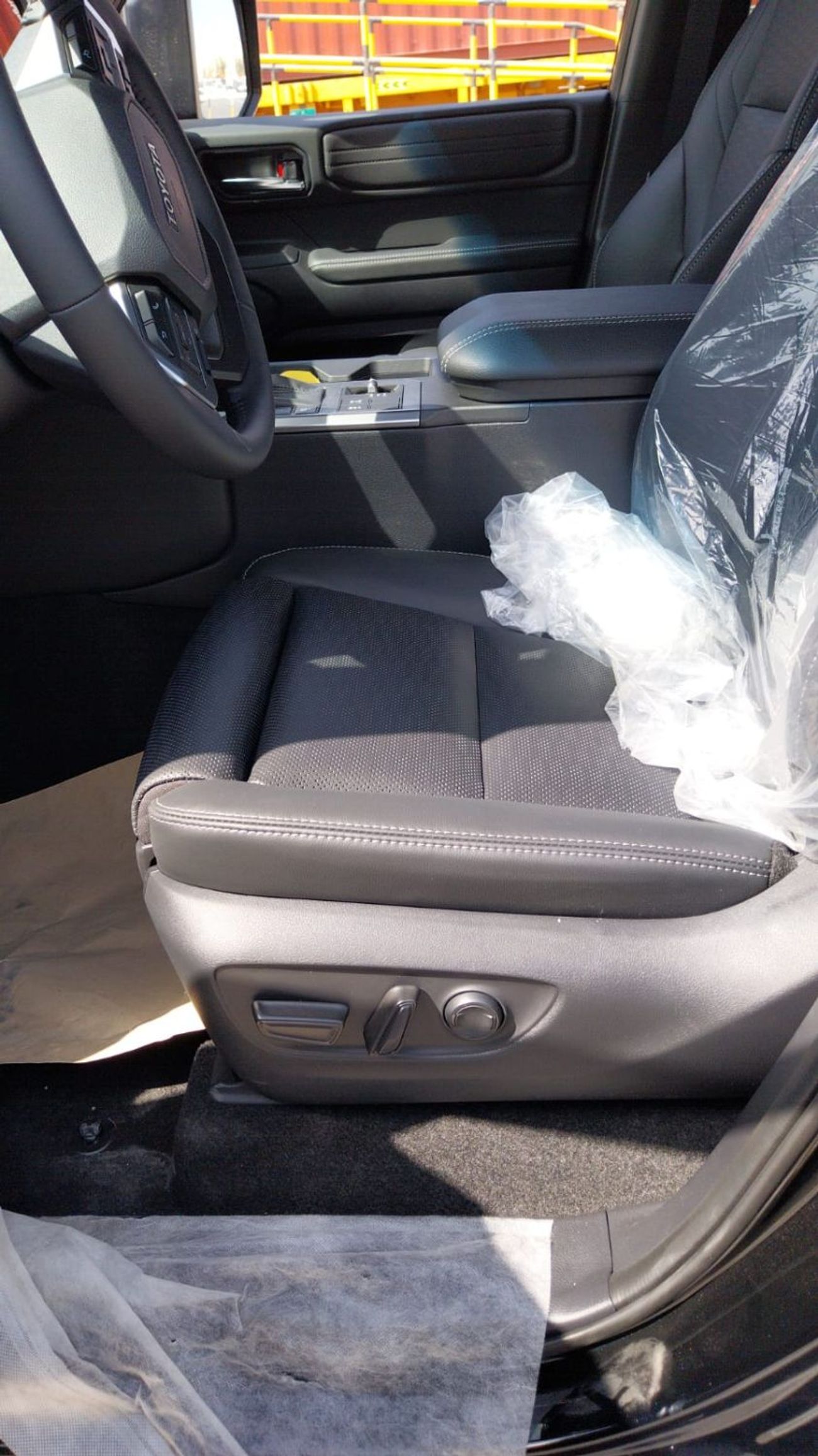 تويوتا برادو TOYOTA PRADO PREMIUM DIESEL 2.8L 2025