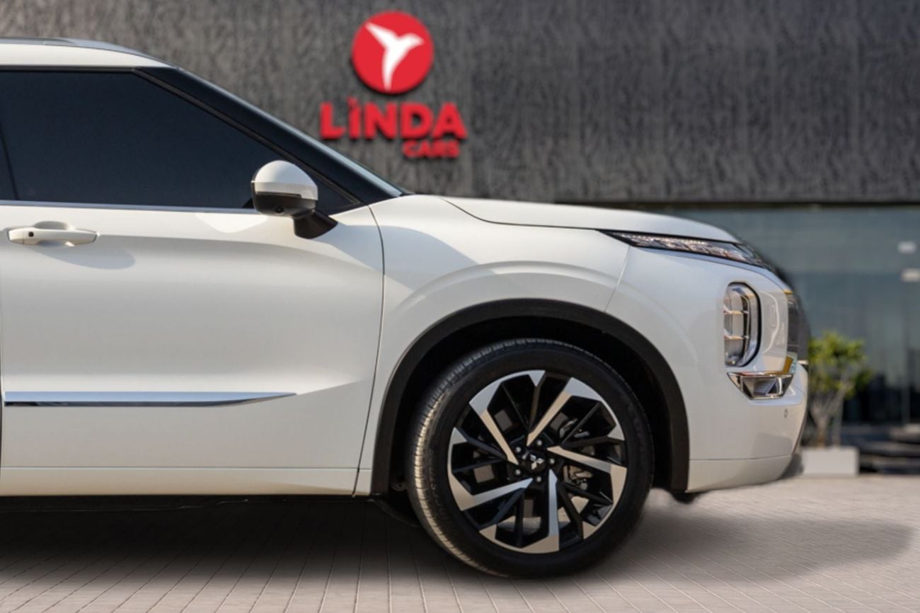 Mitsubishi Outlander PREMIUM LAUNCH EDITION Mitsubishi Outlander Limited Edition (7SEATER) 2023 GCC | Agency Warranty | S