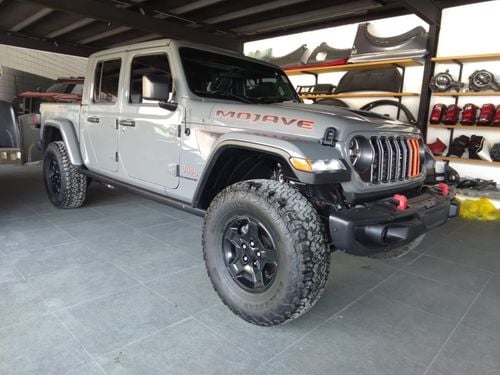 Jeep Gladiator MOJAVE (NON GCC)