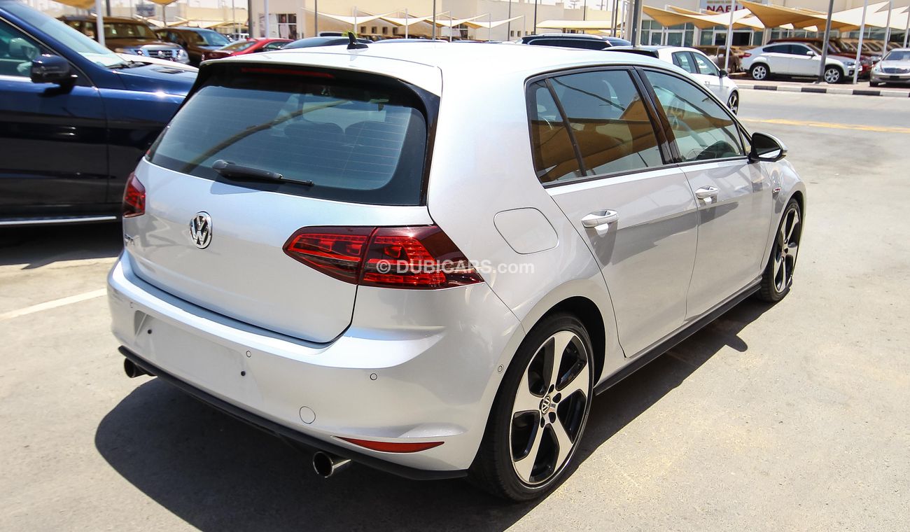 Volkswagen Golf GTI