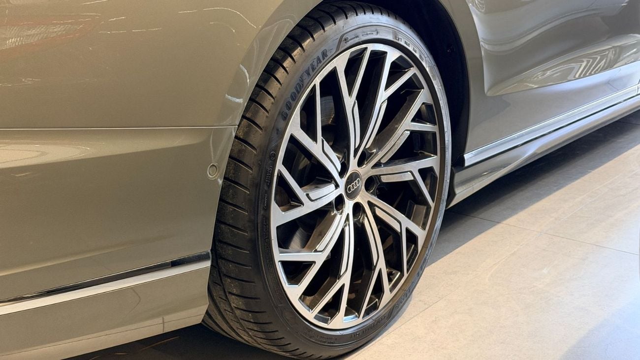 أودي A8 L 60 TFSI quattro 4.0L (454 HP)