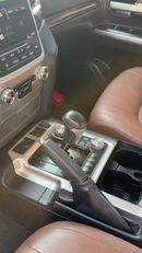 تويوتا لاند كروزر VXR+ 5.7L