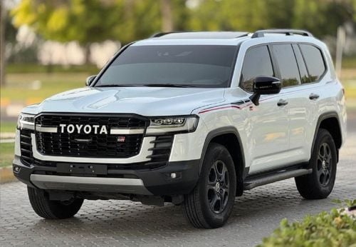 تويوتا لاند كروزر 