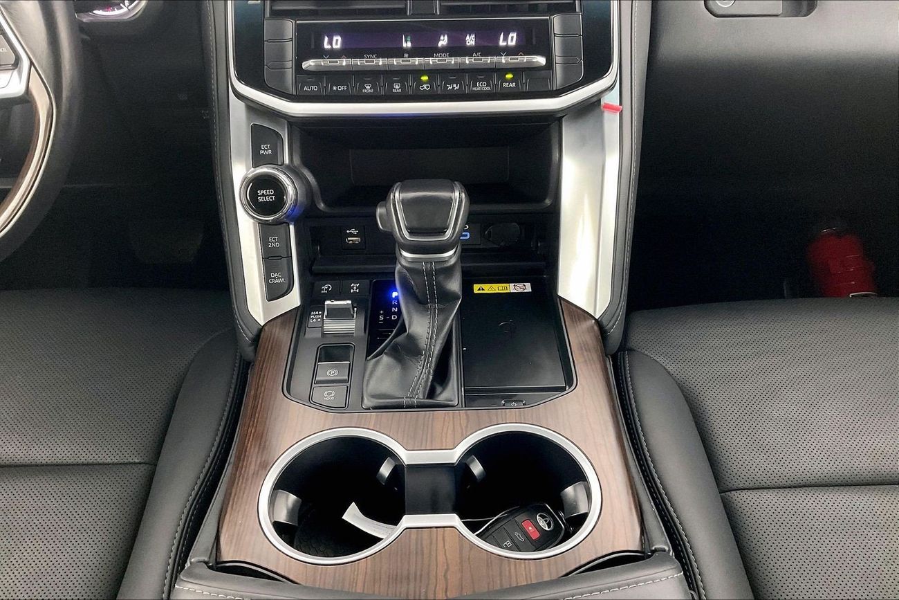 Toyota Land Cruiser GXR | Guaranteed Warranty | 0 Down Payment