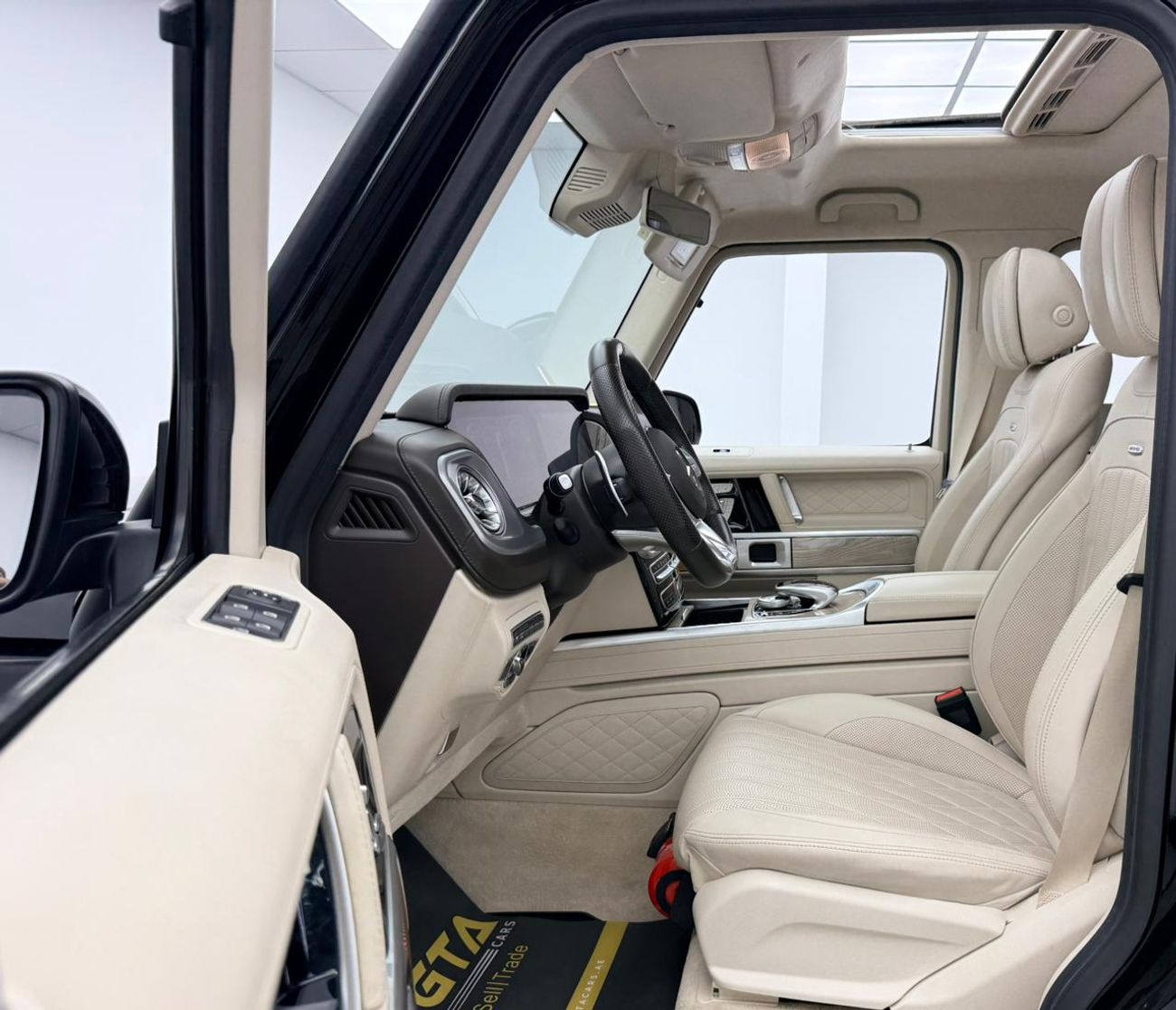 Mercedes Benz G63 AMG STD 2019 Mercedes Benz G63 AMG, Warranty, Full Service History, Fully Loaded, Excellent Condition, G
