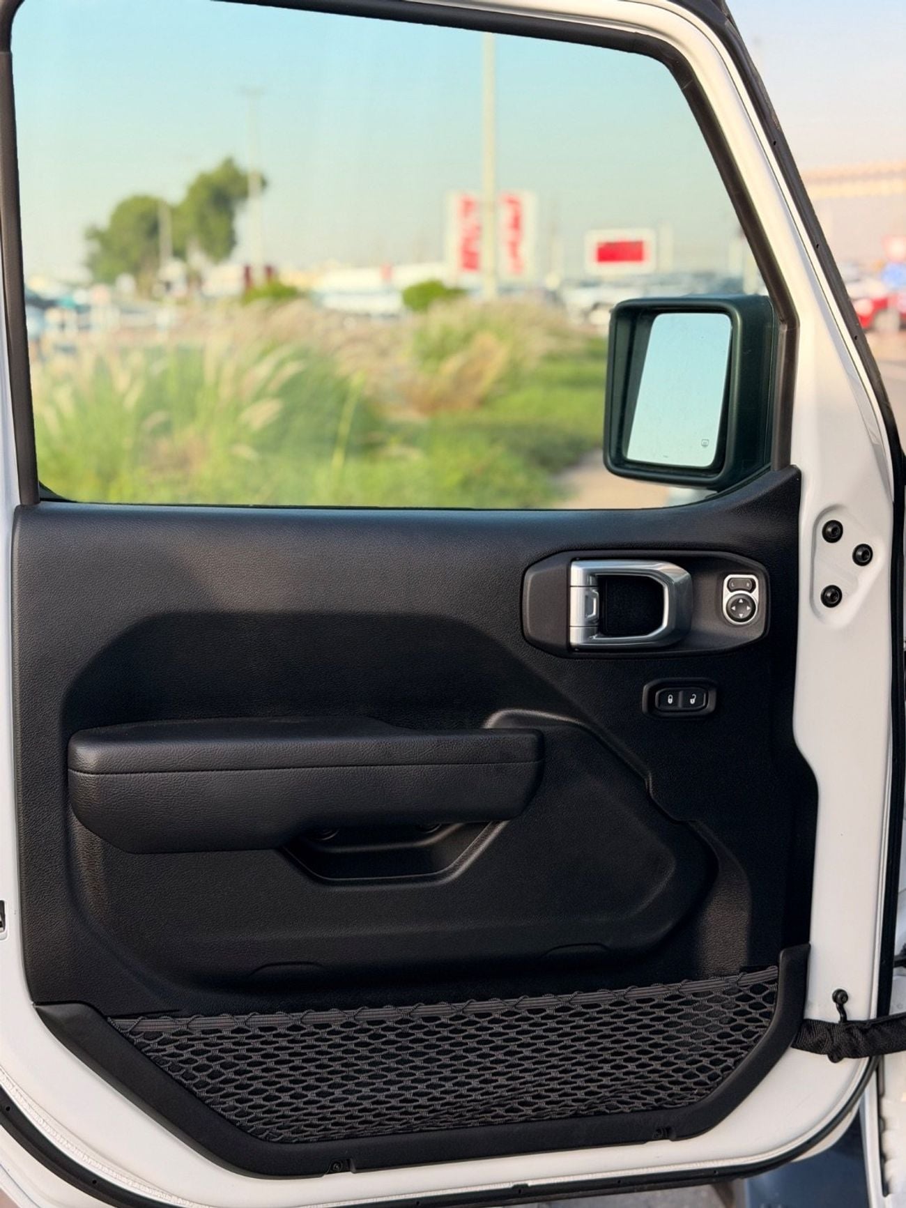 Jeep Wrangler Unlimited Sport 3.6L A/T (5 Seater)