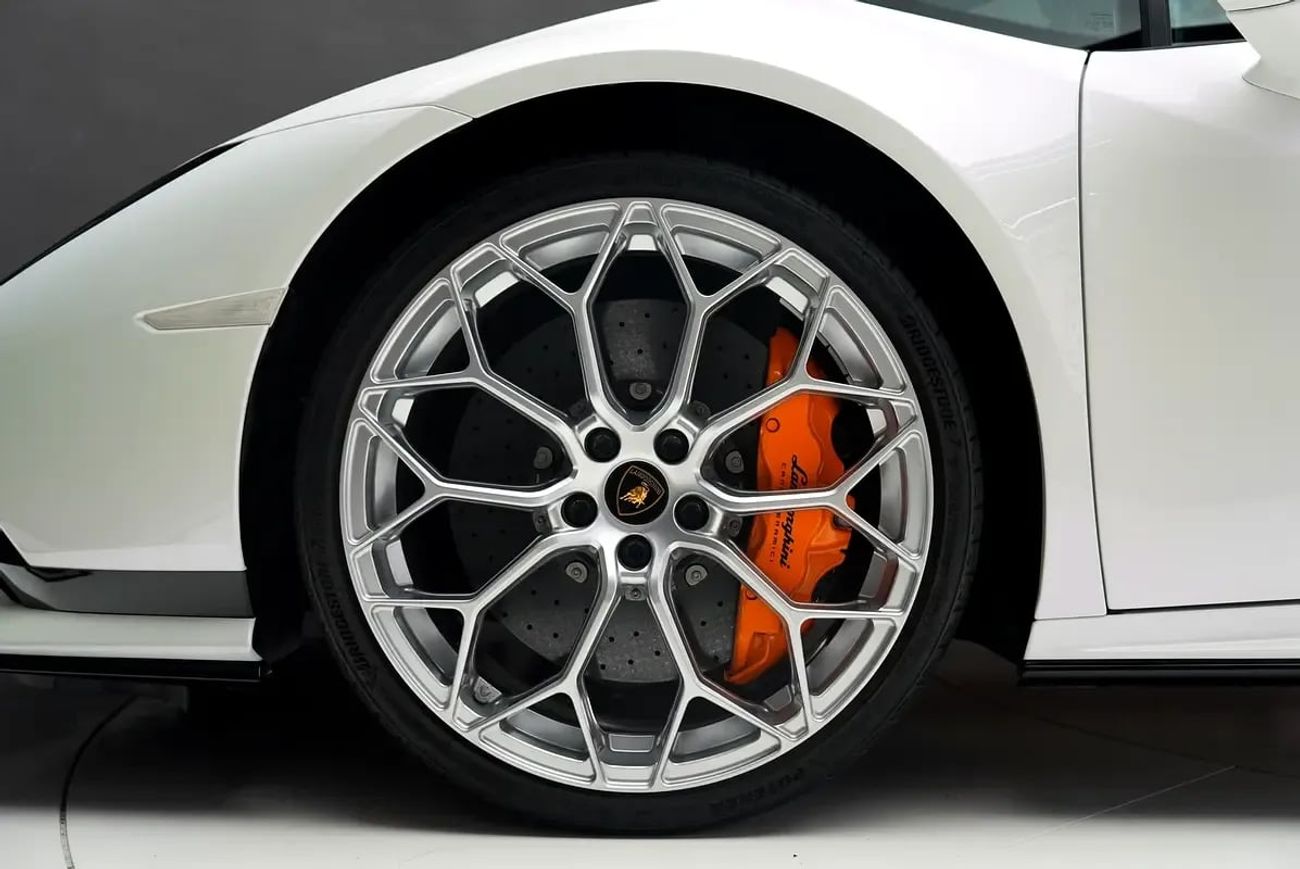 Lamborghini Huracan TECNICA