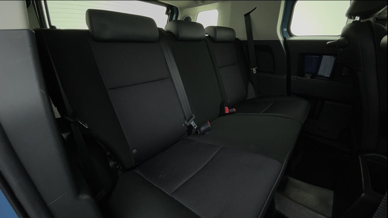 Toyota FJ Cruiser GXR 4.0L A/T 2022 GXR | AED 1863/Month | 0 DP | 30 Day Return | Warranty | Service History