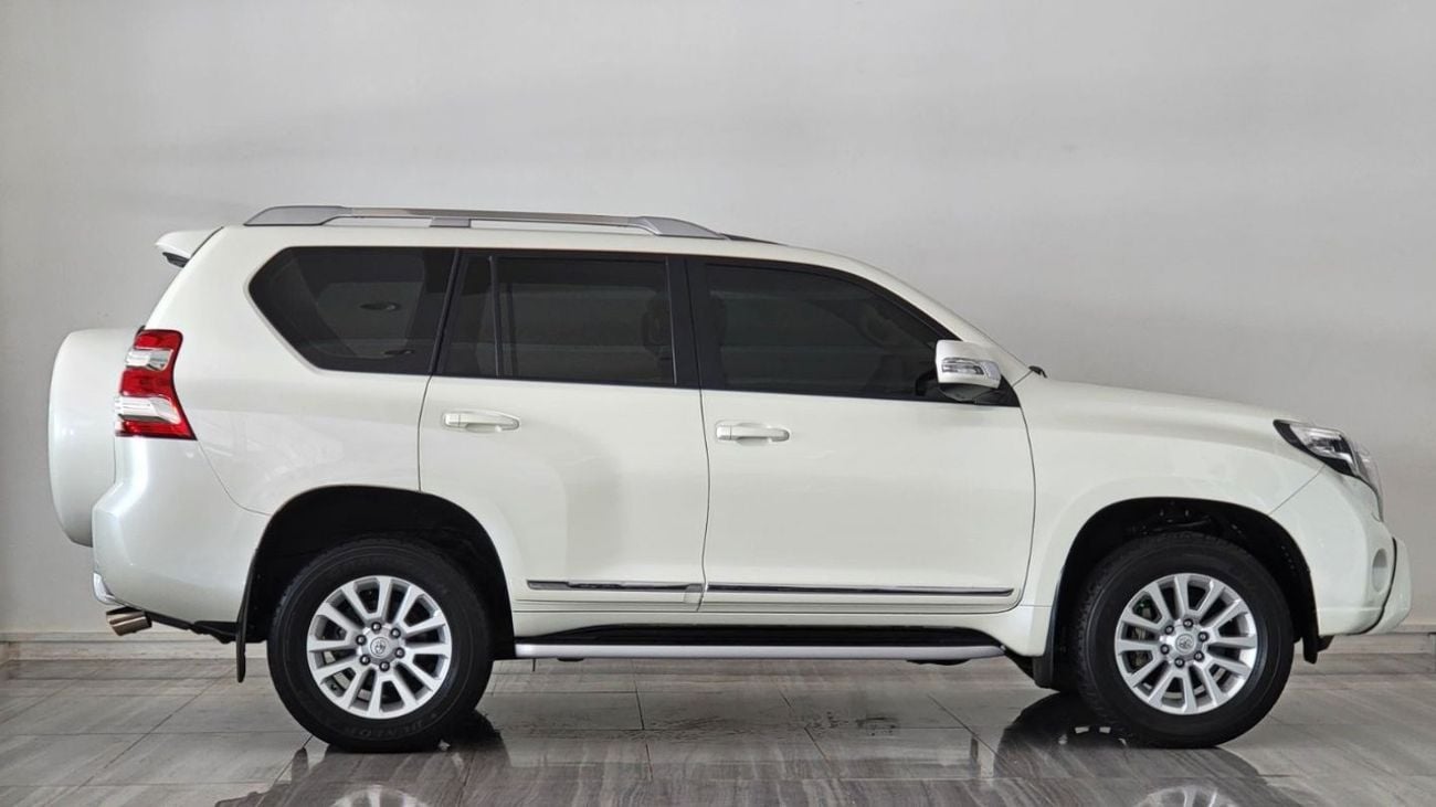 Toyota Prado 4.0L-6CYL-VXR-Full Option Excellent Condition  GCC Spec