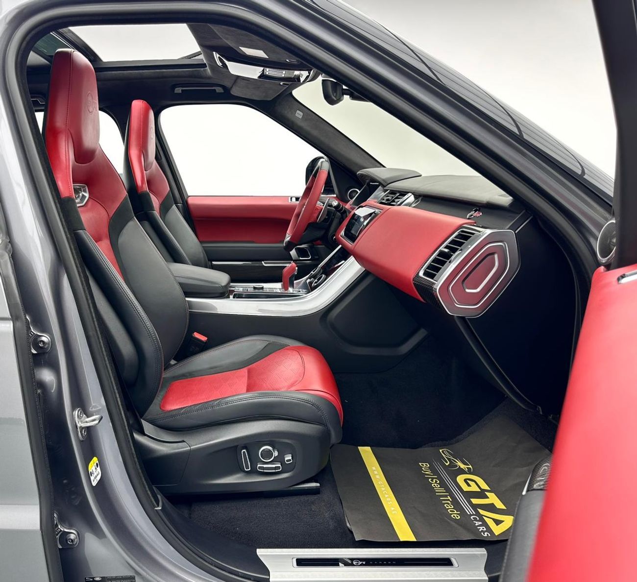 Land Rover Range Rover Sport SVR 5.0L (550 HP) 2022 Range Rover Sport SVR, Feb/2027 Year Range Rover Warranty, Range Rover Full S