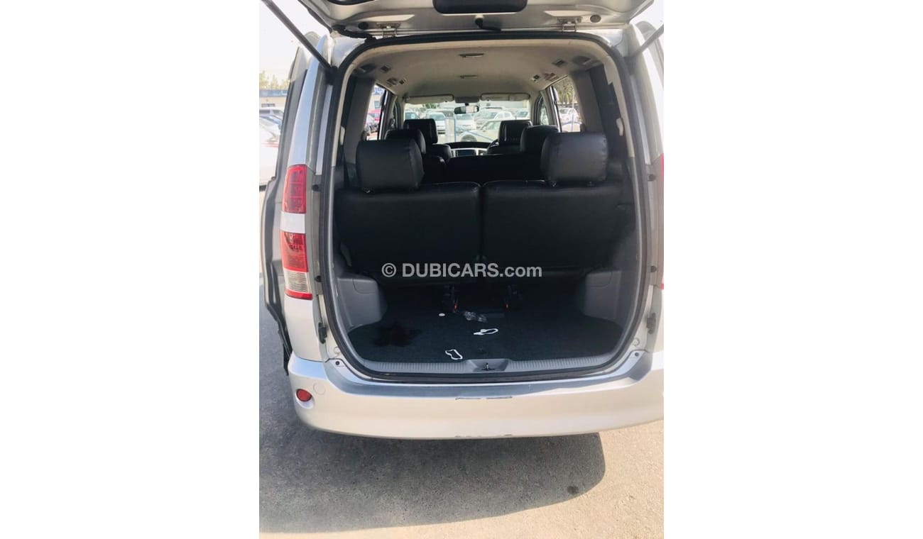 تويوتا نواه TOYOTA NOHA //// FULL OPTION //// 2004 //// GOOD CONDITION //// KILOMETERS LOW //// SPECIAL OFFER //